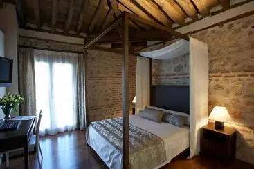 בית מלון כפרי El Pontifical