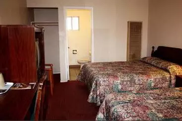 هتل Sunset Inn And Suites