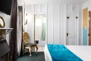 מוטל The Motor Lodge