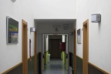 Albergue Inturjoven Algeciras Tarifa   Hostel