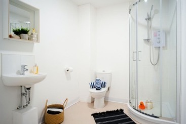 הוסטל Rooms & Studios Students Only  Sheffield