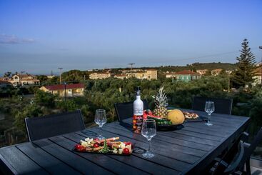 پانسیون Dionisos Luxury Suites