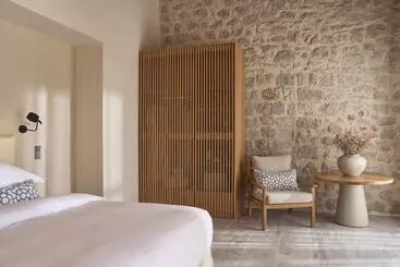 Hotelli Mandraki Beach Resort   Adults Only