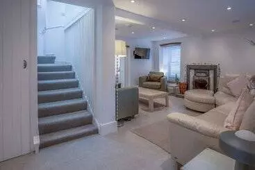 Caleb S Cottage   4 Bed Cottage   Solva