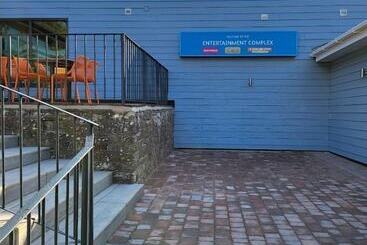 کلبه Exotic 3 Bed Caravan At Newquay Holiday Park