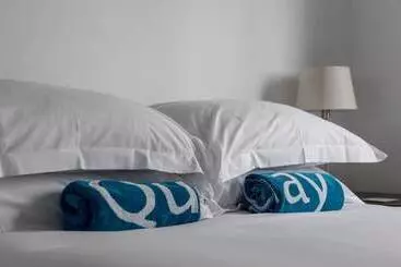 Mökkimajoitus Lake Retreat