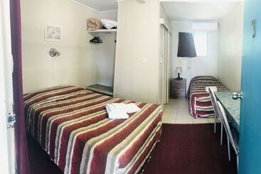 Y Motels Kingaroy