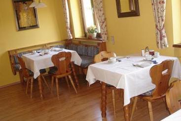 Pansiyon Gästehaus Datzinger