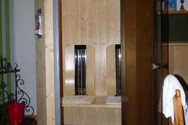 ペンション Gasthof   Hotel Klammstein