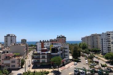 هتل آپارتمان Aria Plus Ev Otel