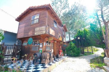 هتل Fifties Corner