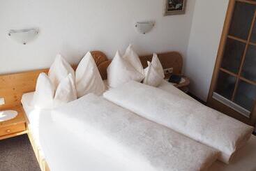 住宿加早餐  Gästehaus Gerti