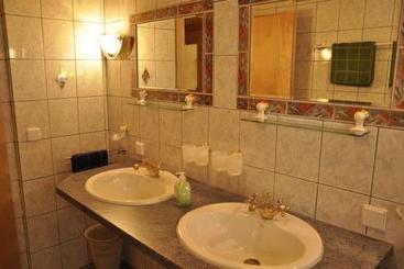 ホテル Ferienwohnung Lederle