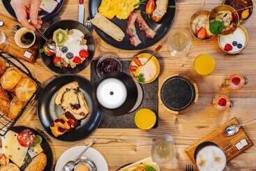 Отель Pension Linder