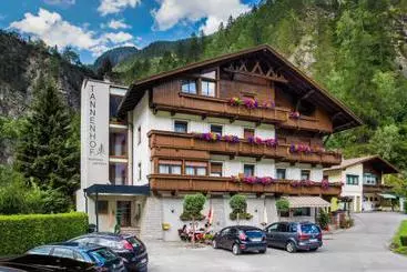 Bed and Breakfast Tannenhof Wellness - Pension