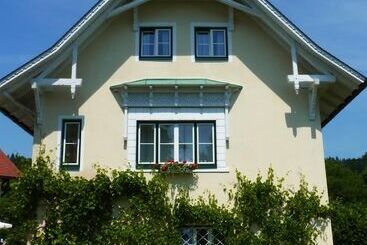 Landhaus Strussnighof