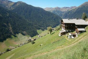 Отель Bergbauernhof Ausserberglet