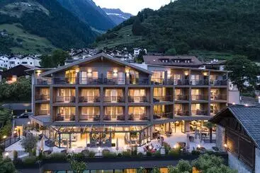 فندق Das Stachelburg