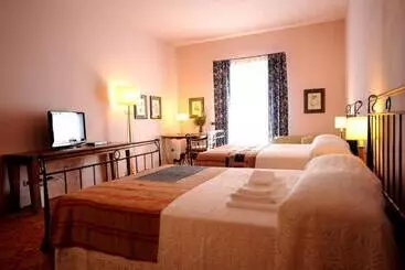 בית מלון כפרי La Foresteria Wine Resort & Beach Club