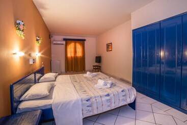 호텔 Porto Koukla Beach