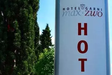 Отель Garni Max Zwo