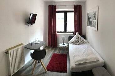 Отель Zum Braunen Hirschen