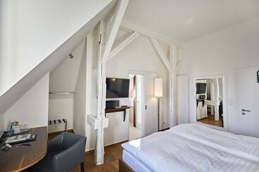 ホテル Zur Wartburg