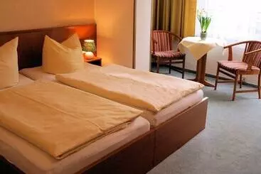 مبيت وإفطار Pension Ursula