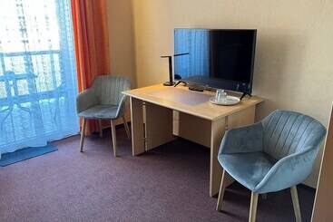 酒店 Pension Am Thermalbad