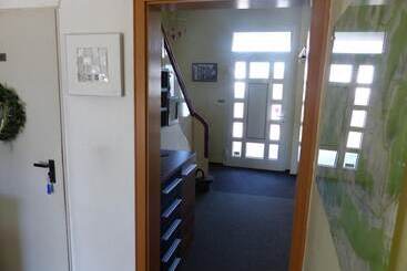 Отель Theile Garni