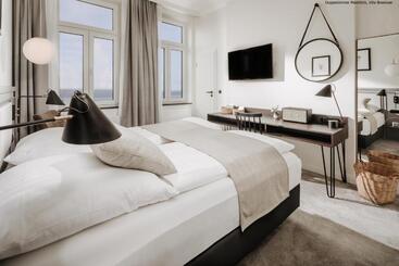 هتل Villa Breeksee