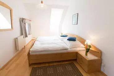 茅舍 Bauernhof Zoller