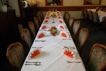 酒店 Restaurant Zur Post