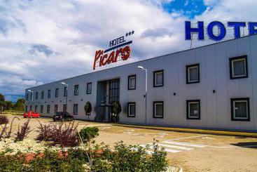 Picaro Po Udnie Motel