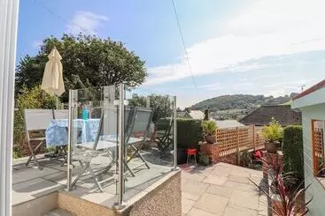 Mökkimajoitus Heddfan