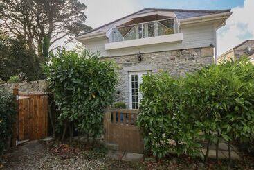 Mökkimajoitus Poppyfields Stable