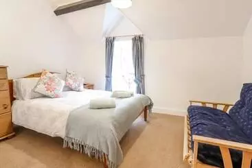 Mökkimajoitus Edrydd