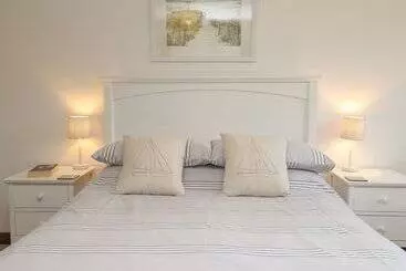 Mökkimajoitus Little Forge