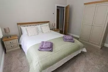 Mökkimajoitus Mor Awelon