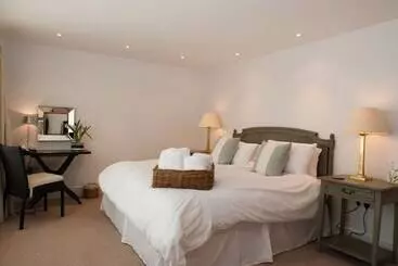 Mökkimajoitus Homefield House