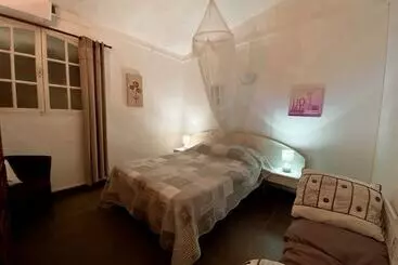 Hotelli Anoli Lodges Village