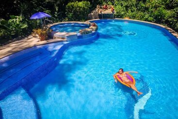 هتل The Goddess Garden