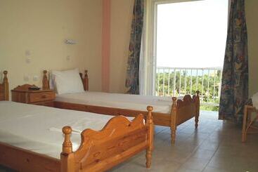 هتل Pansion Tonia