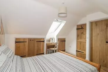 Casa Rural Swan Lodge Castle Farm