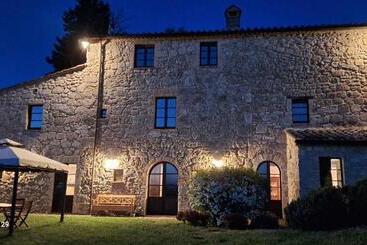 فندق Borgo Fastelli