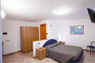 فندق Max Meublè