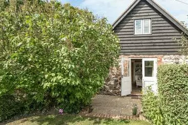 Mökkimajoitus The Old Workshop