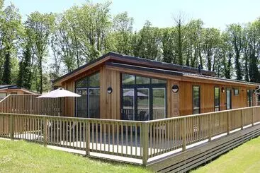 Mökkimajoitus Woodpecker Lodge