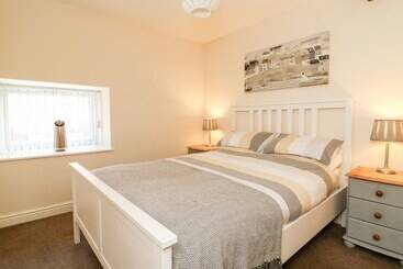 茅舍 The Old Joiner's Shop