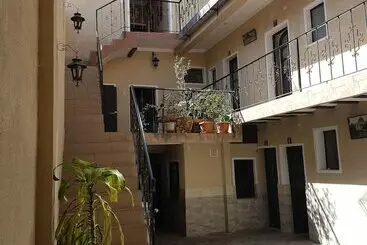 Alojamiento El Turista   Hostel